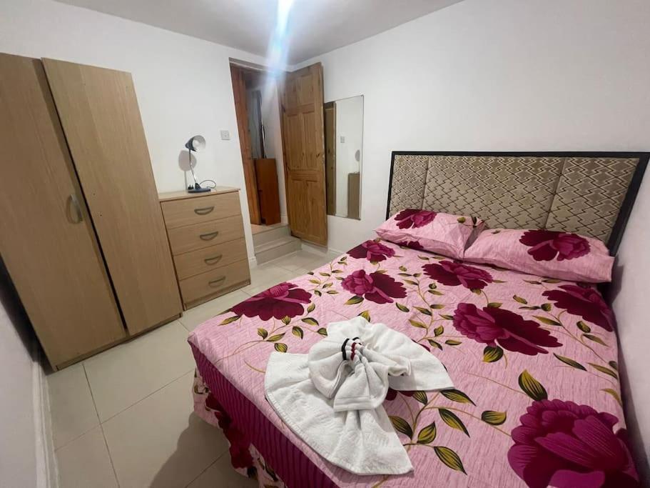 Appartement Private And Quiet One-bedroom Flat Perfect For A Seasonal Getaway!