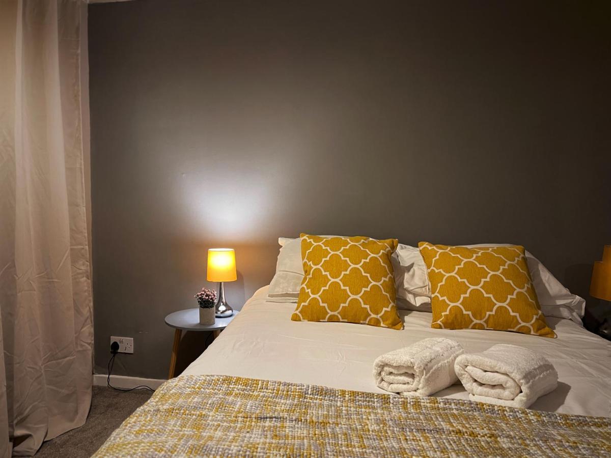 Apartamento Vintage 3 Bedroom House Near Catford - 1 Double Bed, 3 Single Beds, Max 5 People *