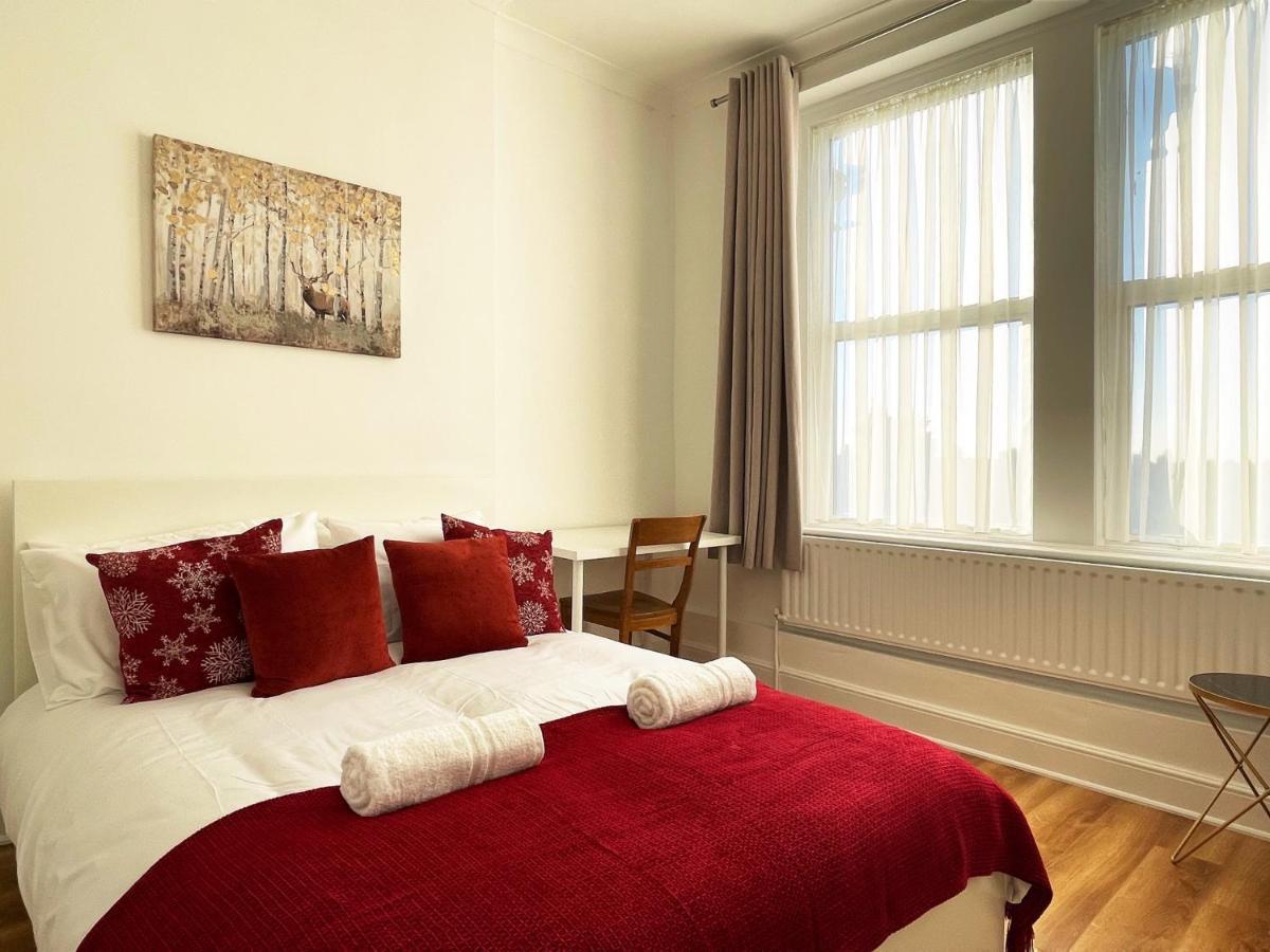 Apartamento Sarah's Cozy Near Queen's Park *