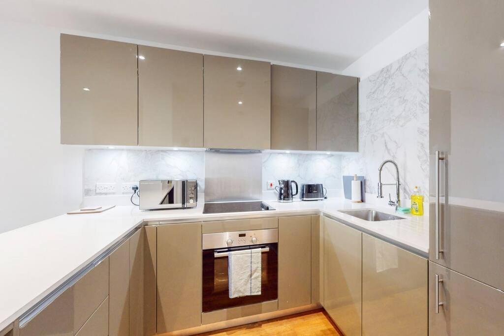 Lovely 1 Bedroom In Royal Arsenal Riverside Apartamento