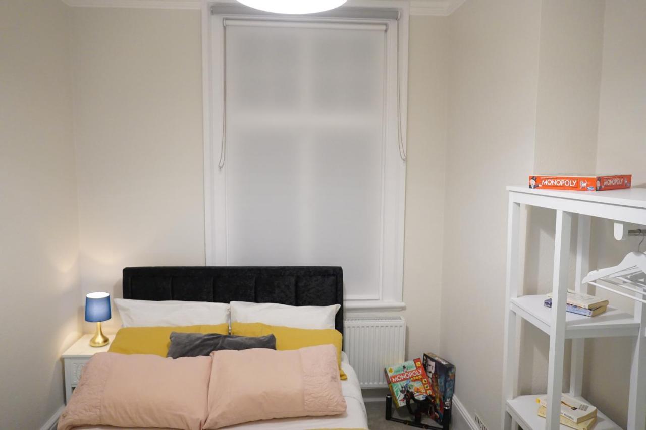Apartment 3 Bed 2 Bath *