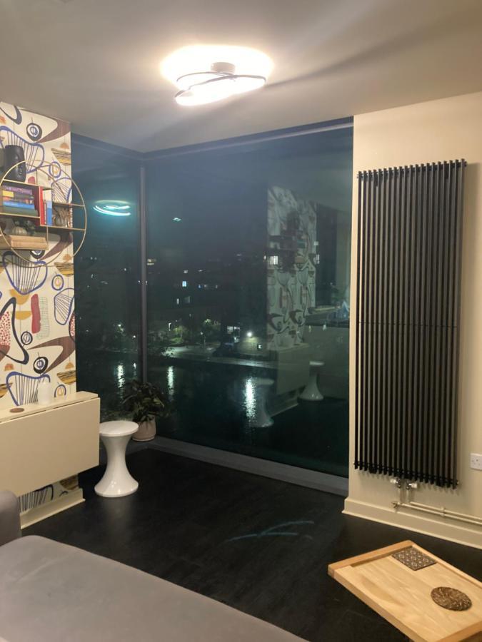 Apartamento Canal View 1 Bed In Zone 1 *