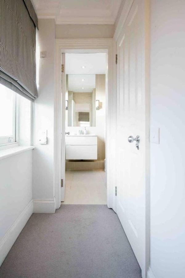 Spacious & Modern 3brs House In Londres