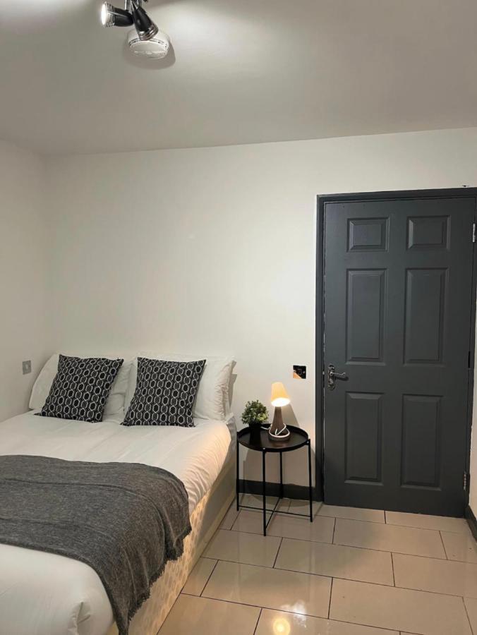New Build 5 Bedroom In Hackney. Central Apartamento Londres