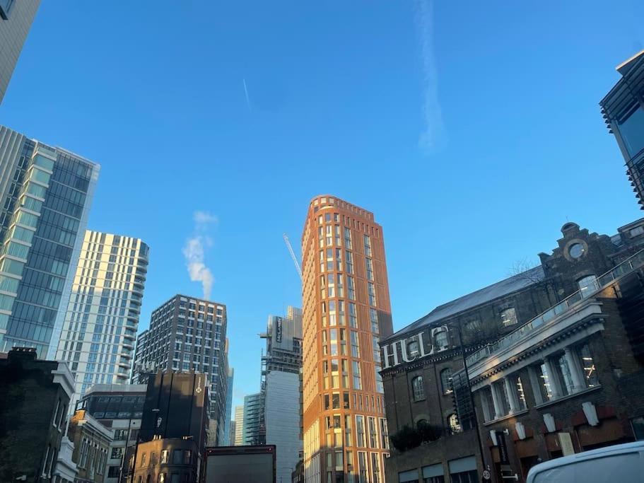 Appartement Spitalfields Market Penthouse Flat With Balcony Londen