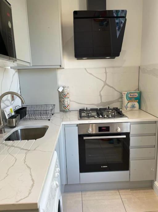 Green Lanes N8, Studio Flat! Apartamento