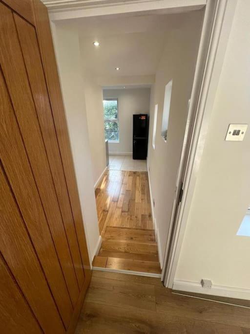 Green Lanes N8, Studio Flat! Apartamento