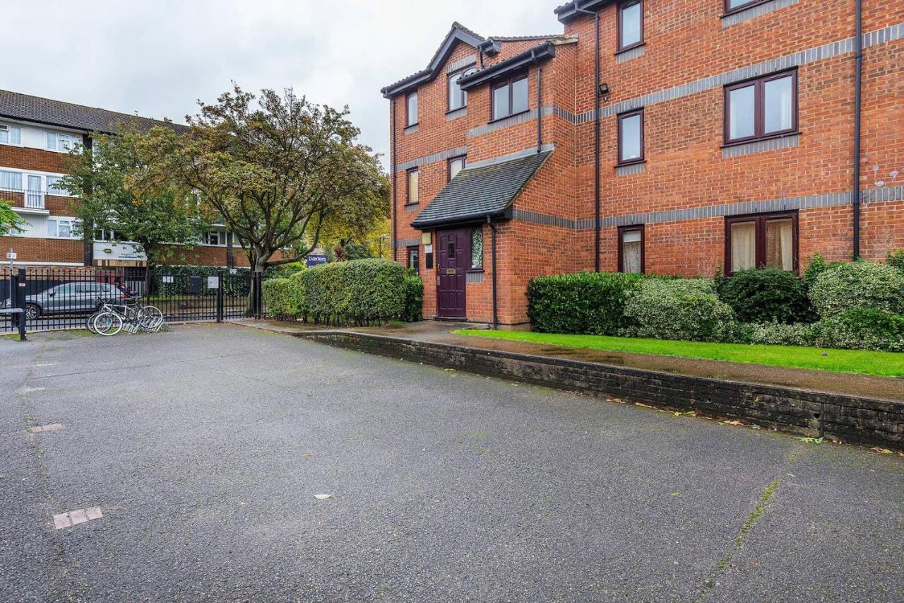 Beautiful And Cosy 2 Bedroom Flat Apartamento