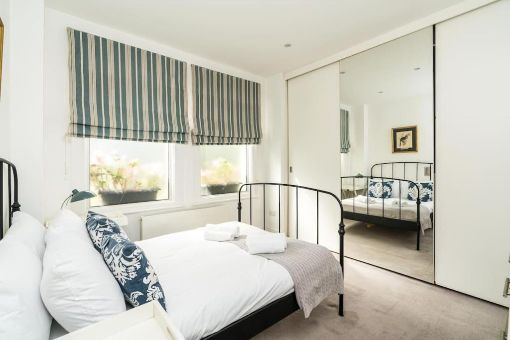 Spacious 2-bed Flat, Private Patio & Close To Park * London