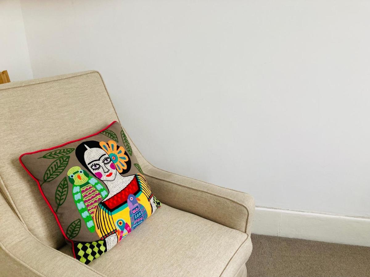 Impeccable 1-bed In Apartamento Londres