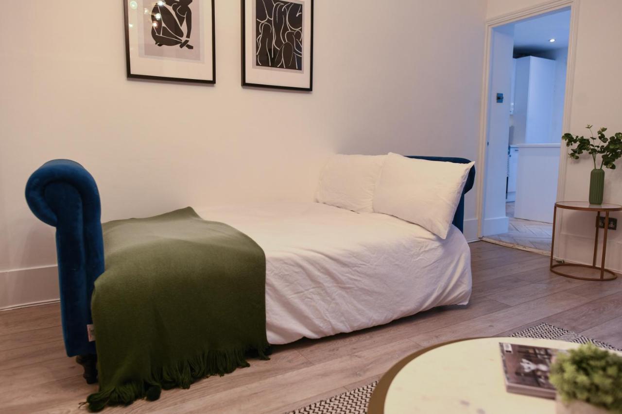 Appartement Modern Luxurious 3 Bed Flat With Private Garden & Bbq *