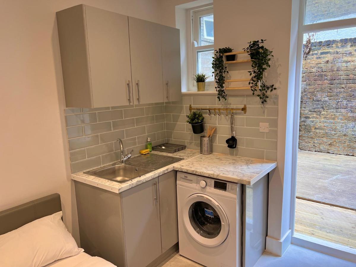 Maida Vale Apartment *