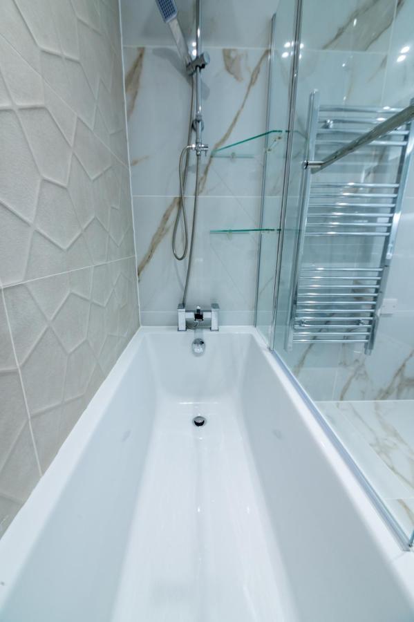 Lux 2 Bedrooms - 2 Bathrooms - F7 Apartamento Londres
