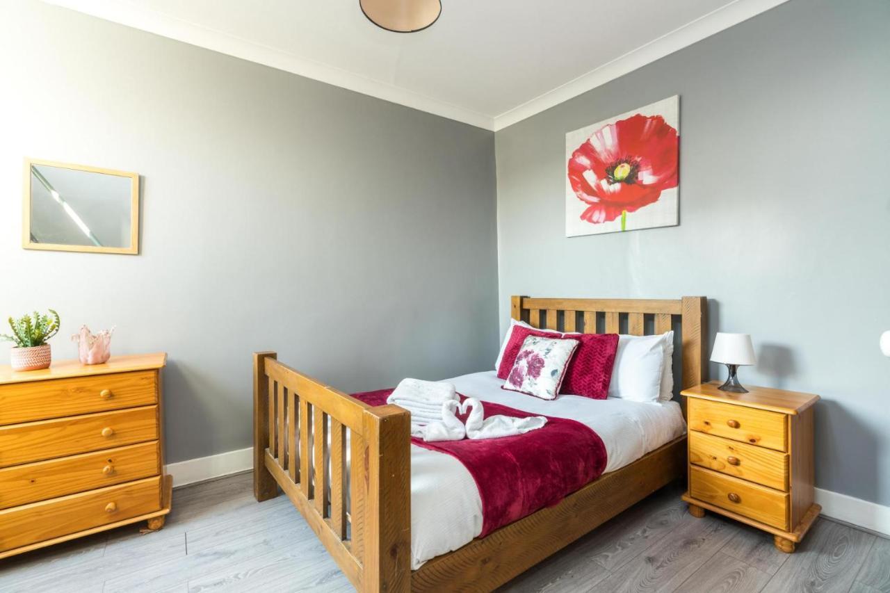 Casa de Férias Immaculate 3bd House In Parson Green Fulham