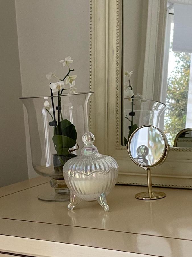 Stylish 3-bedroom Flat In Kensington Apartment *