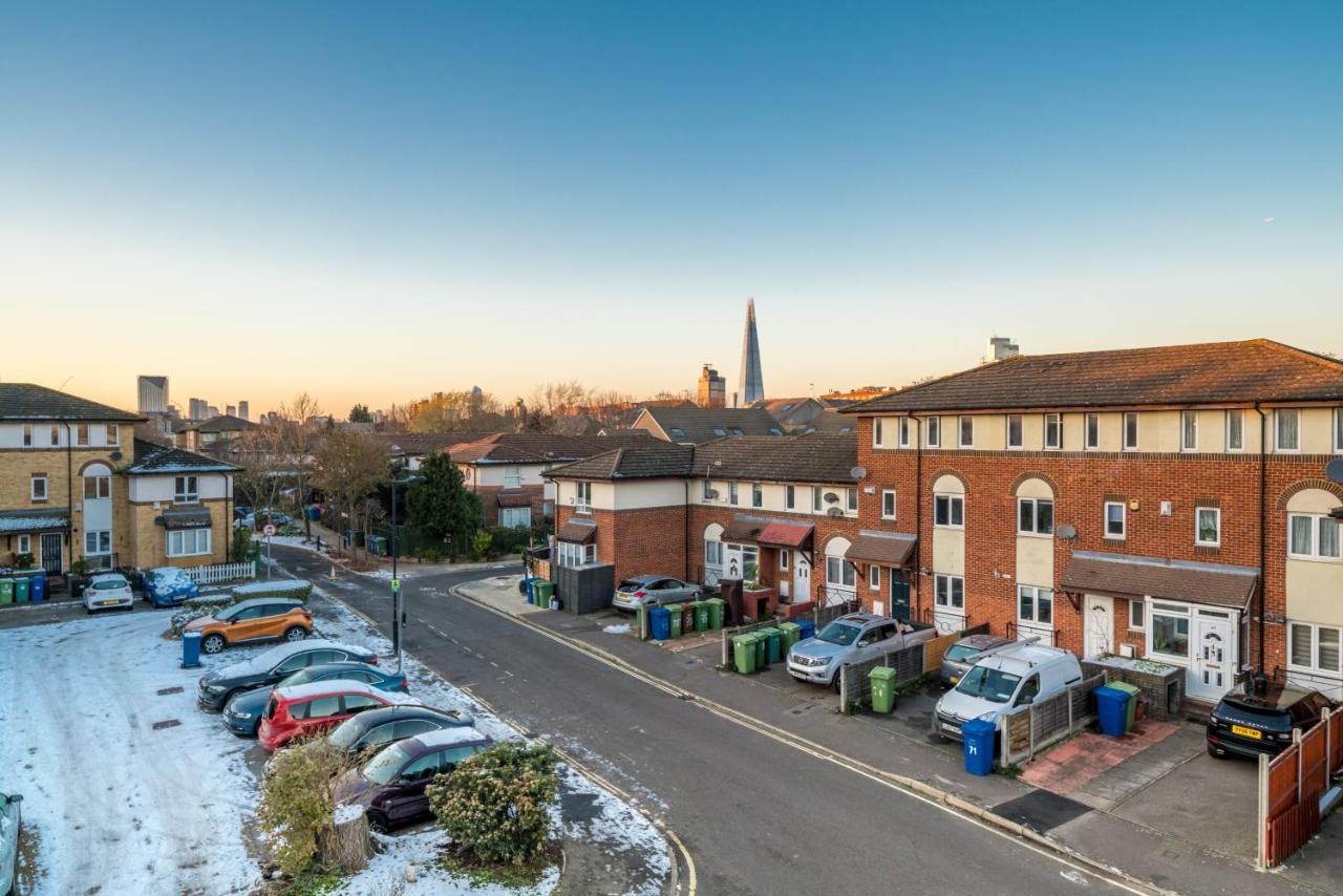 Stunning 1 Bed Apt With Views Of The Shard & Eye * Londen