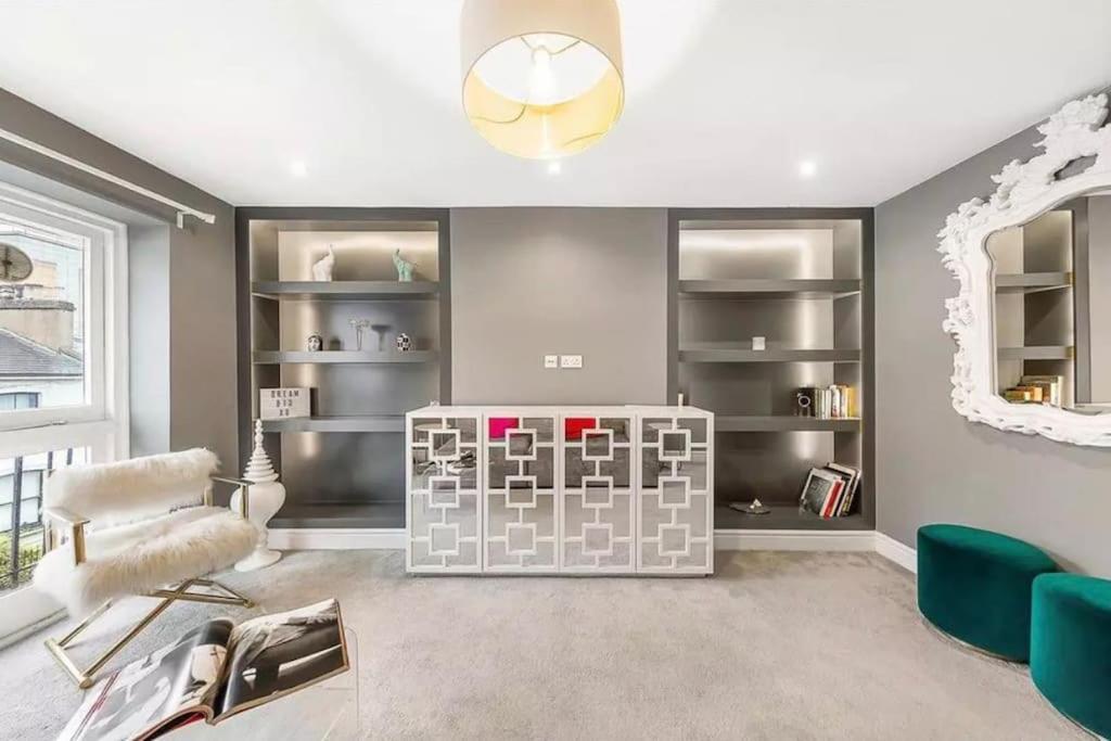 Appartement Location In - Kings Road 3-bed With Terrace, Ac & Netflix