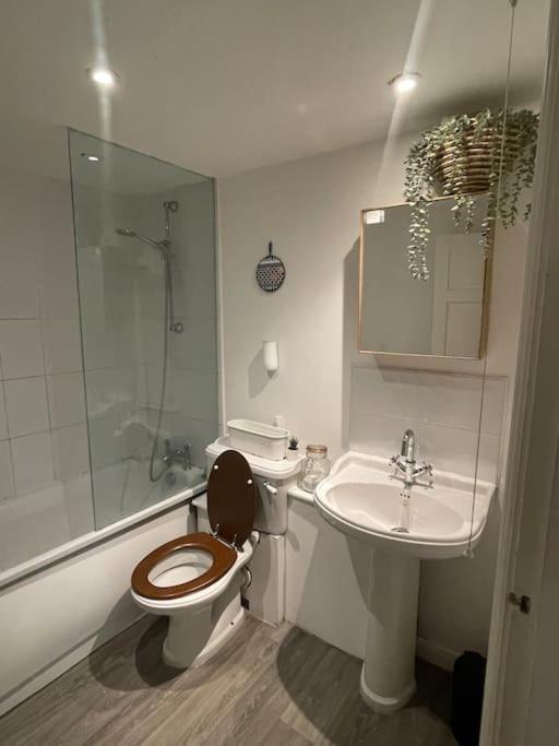Apartamento Lovely 2-bed With Patio Near Camden
