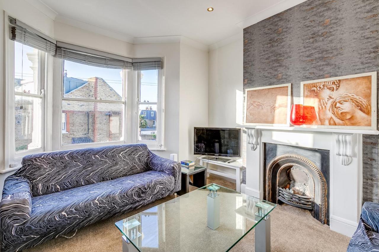 Apartamento Lovely Place, Perfect For Family And Business Travellers Ideally Located Between The Commons Londres