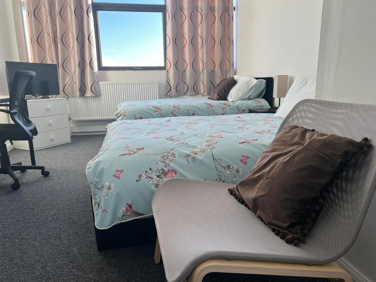 Appartement Mj Service - With Skyline View Close To Tube Station - *