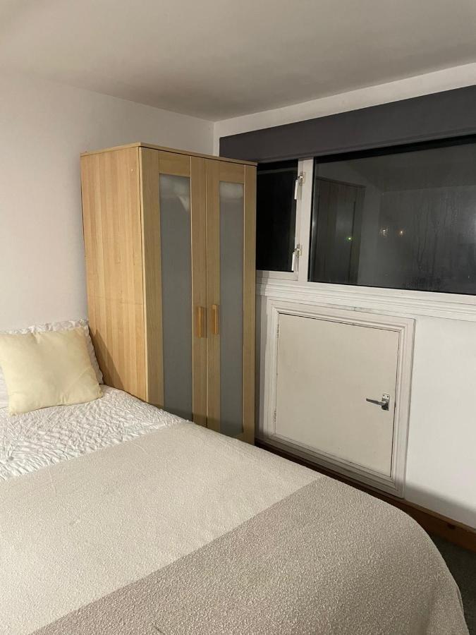 Balham, South Spacious 6, 6 Available * Londres
