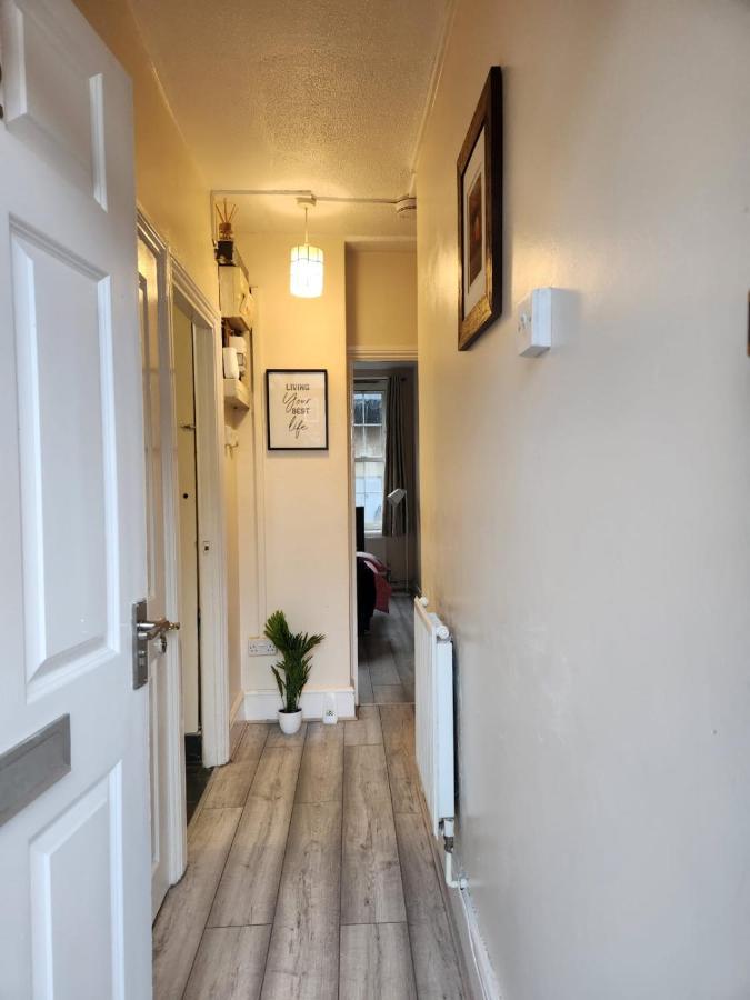 2-bedroom Flat In Cutty-sark, Greenwich ! Apartment
