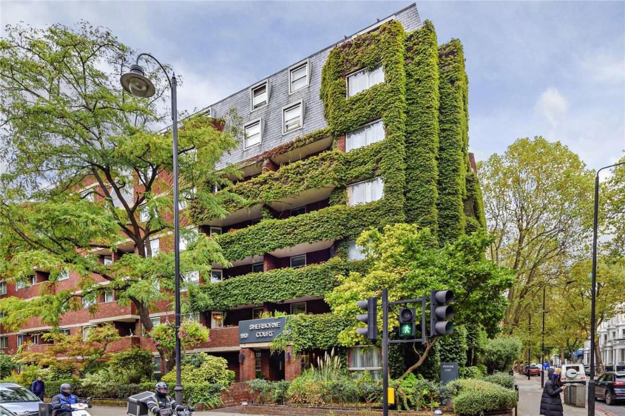 Centrally Located Studio With Balcony And 24-7 Security Apartment *