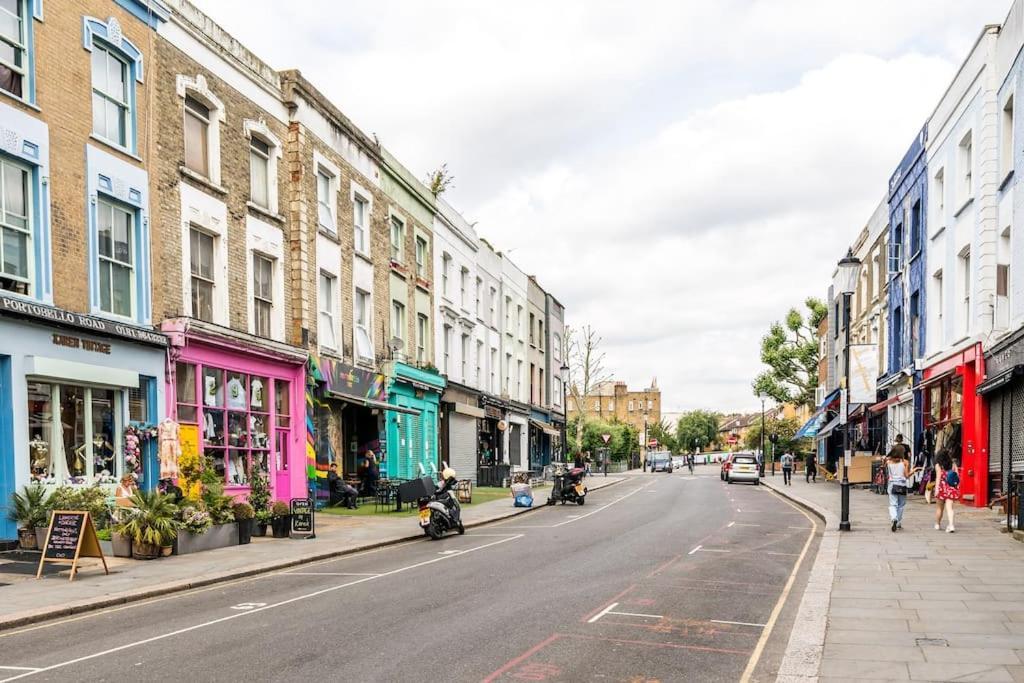Apartment 2-bed 2-bath Flat Around The Corner From Portobello Market *