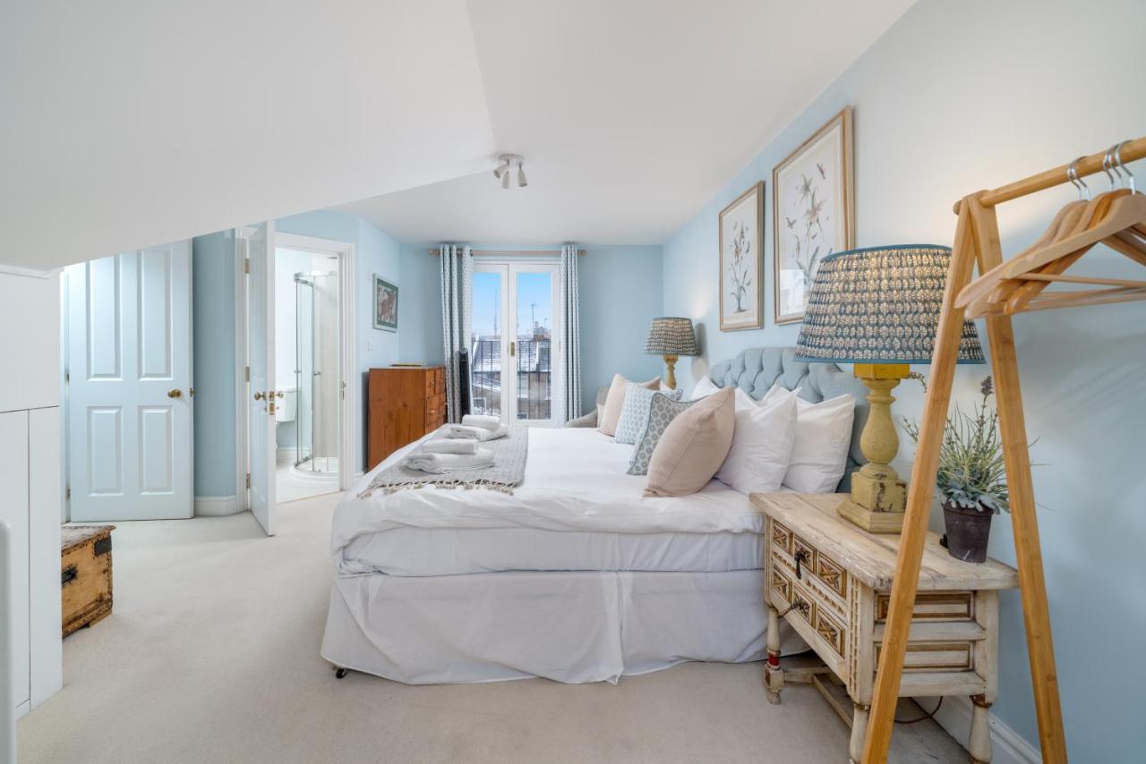 Joivy Splendid 4 Bed, 4 Bath House With Garden, Shepherds Bush * Londres