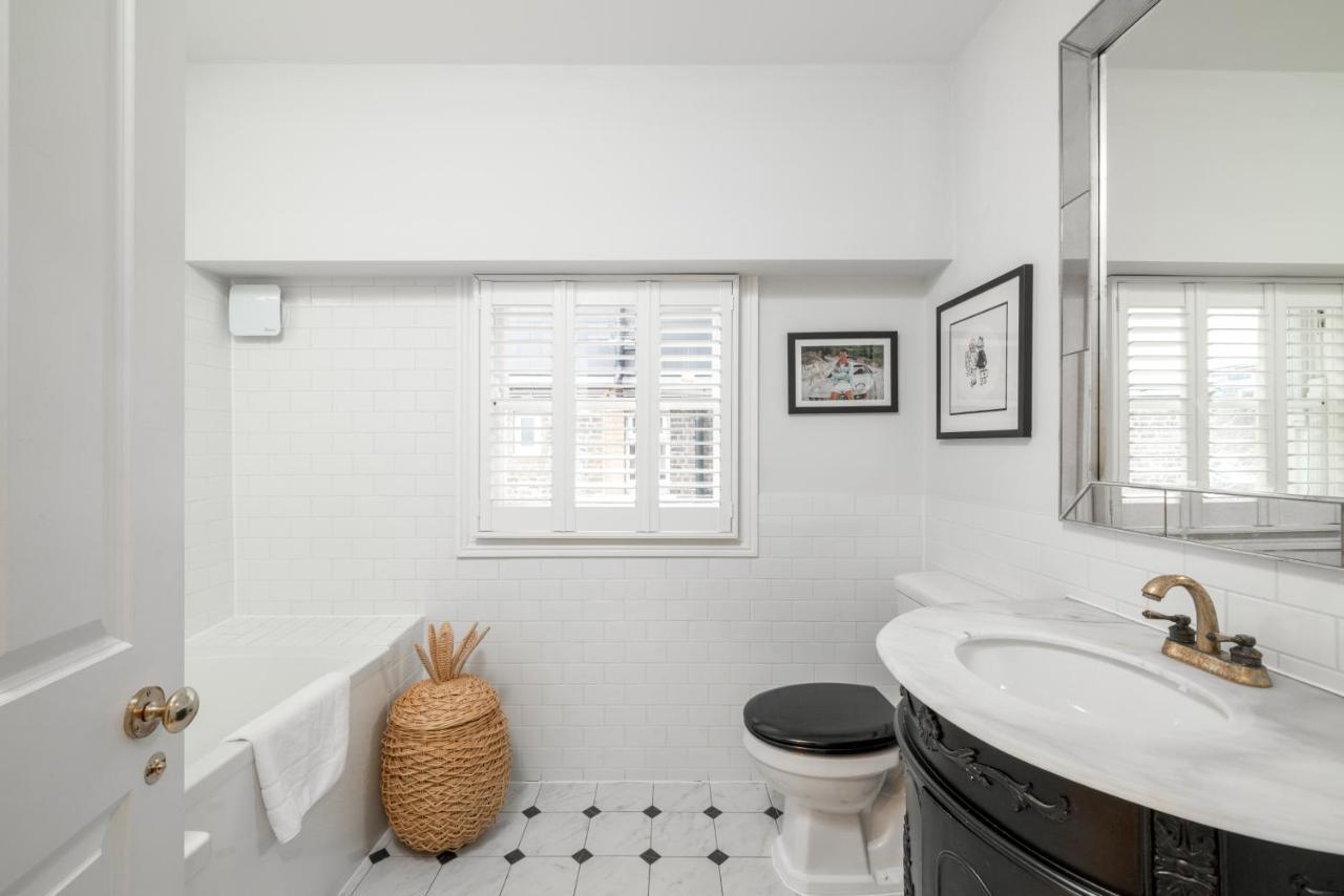 Joivy Splendid 4 Bed, 4 Bath House With Garden, Shepherds Bush Ferienhaus London