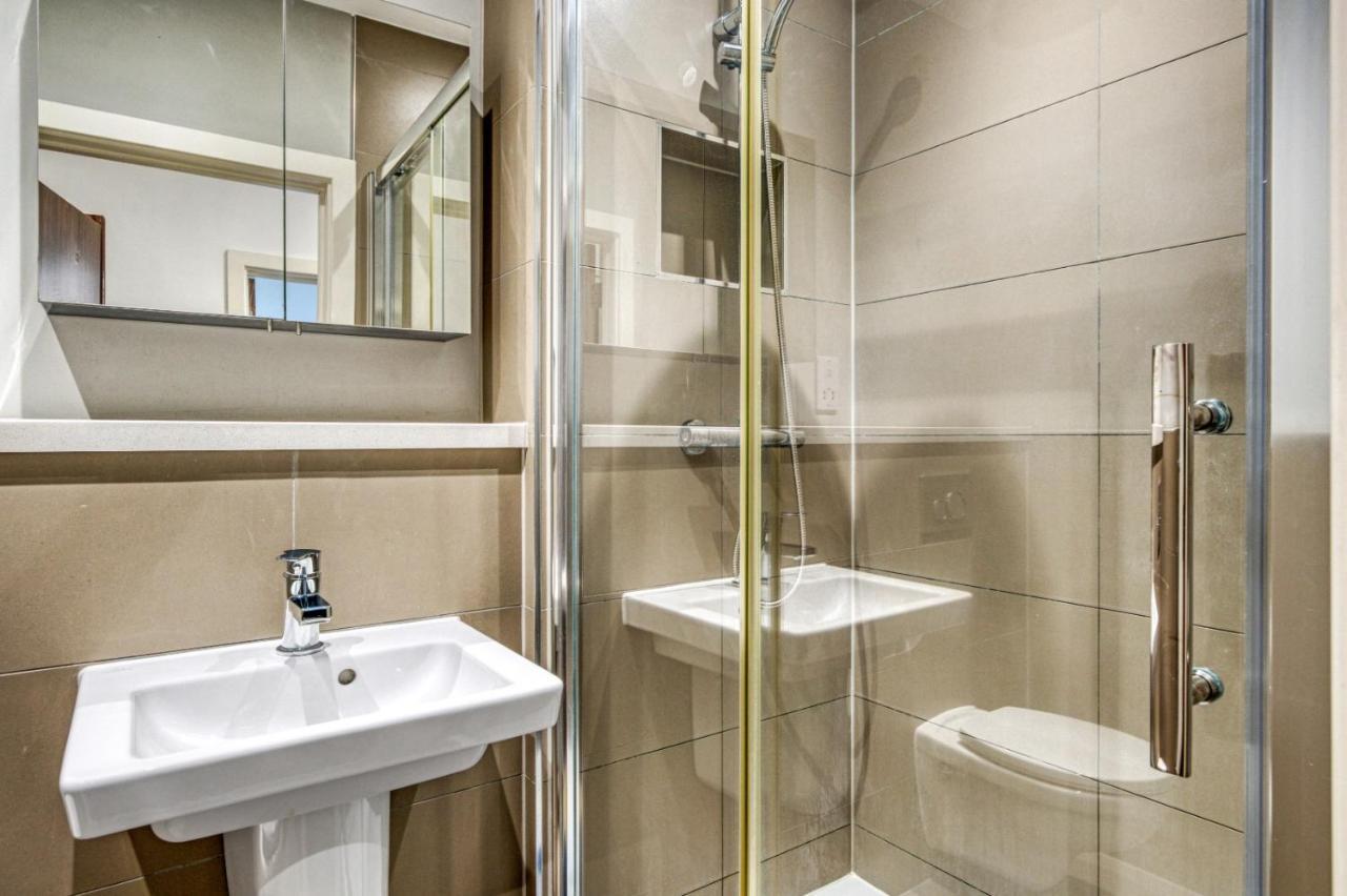 Stylish Studio By Heathrow Airport Apartment