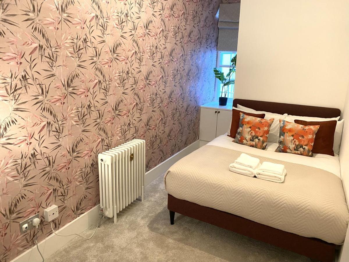 Modern Luxurious 3 Bed Flat With Private Garden & Bbq * Londres