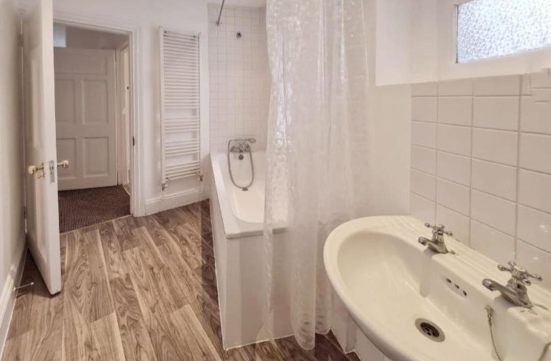 Private Double Bedroom In King's Cross St Pancras Londen