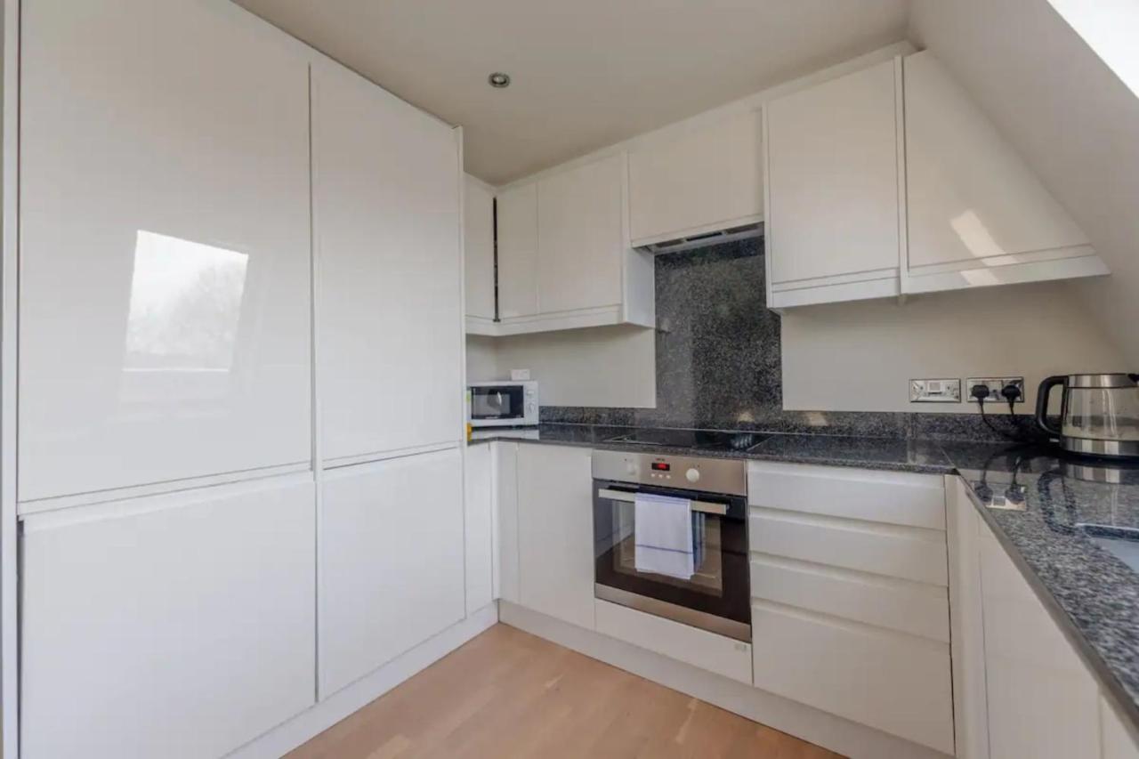 Bright And Spacious 1 Bedroom Flat In Notting Hill Appartement Londen