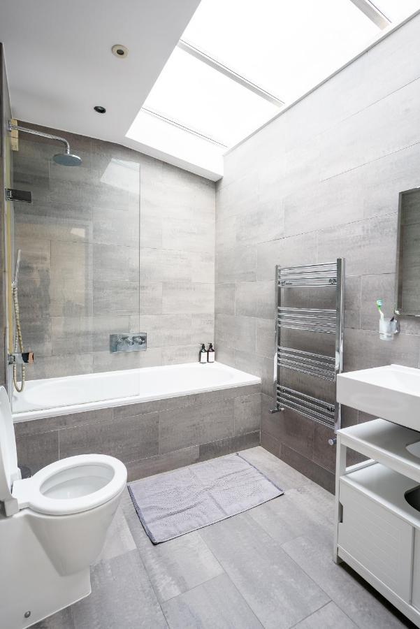 Immaculate 3-bed House In