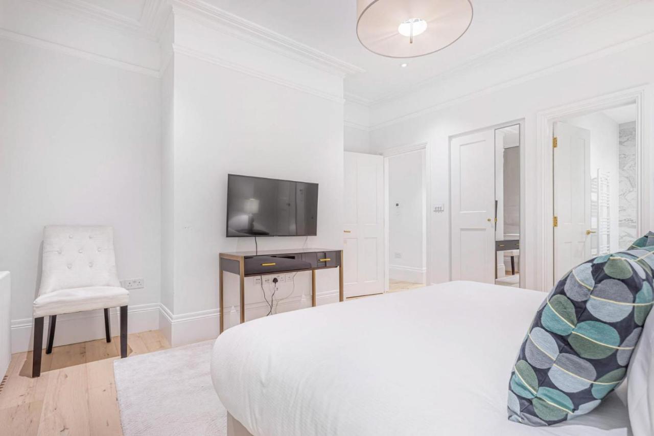 Royal Kensington In Cromwell Road Londres