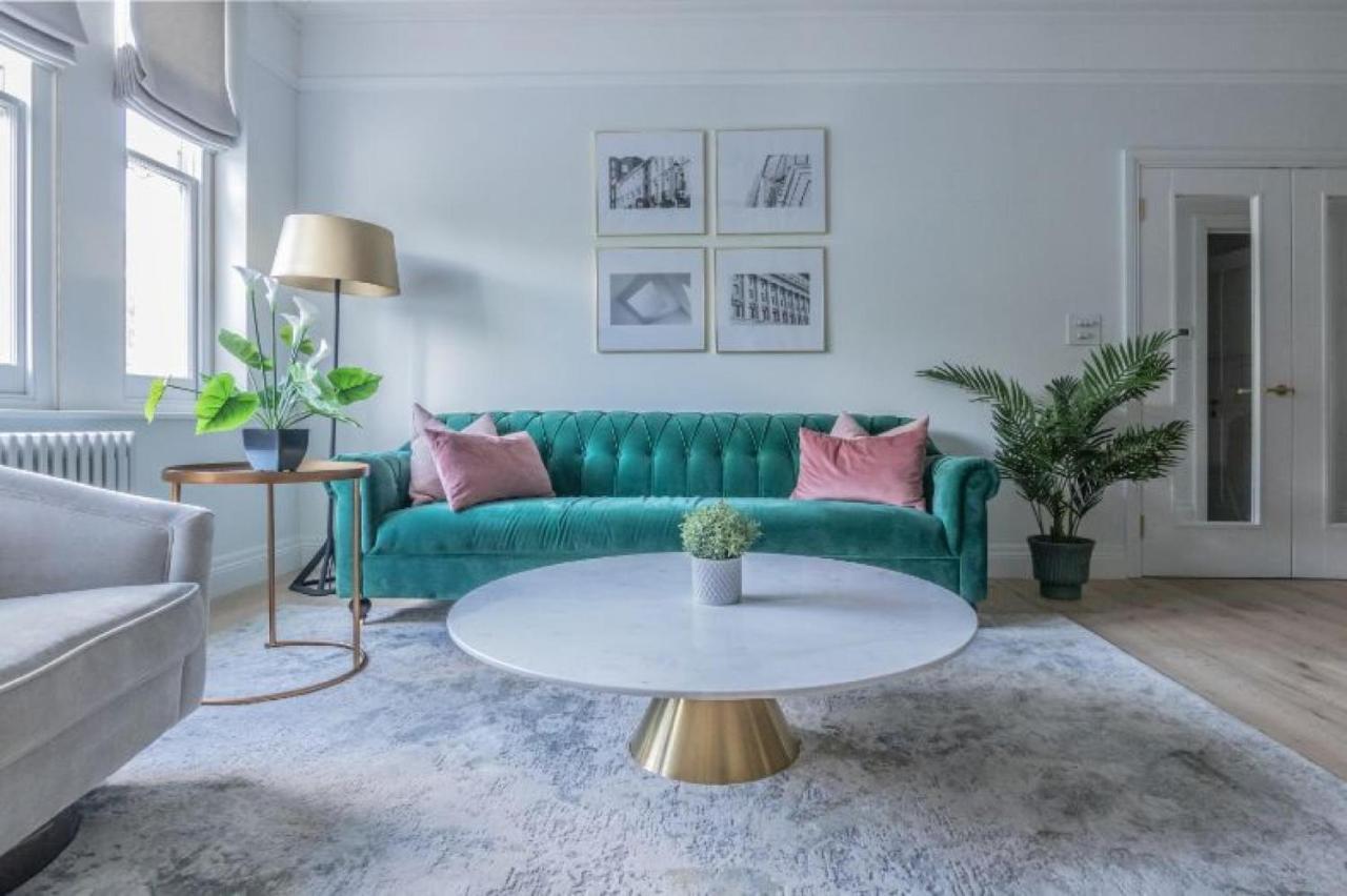 Royal Kensington In Cromwell Road *