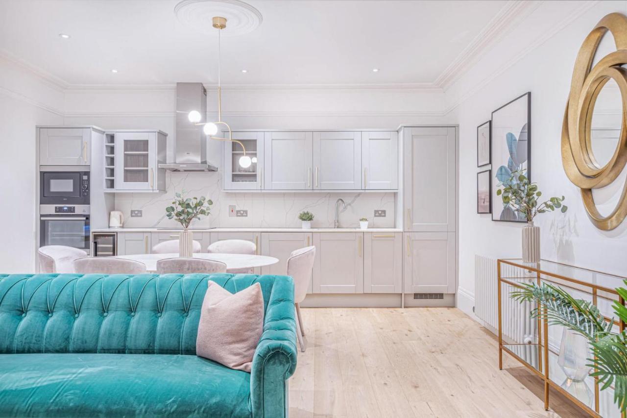 Royal Kensington In Cromwell Road *