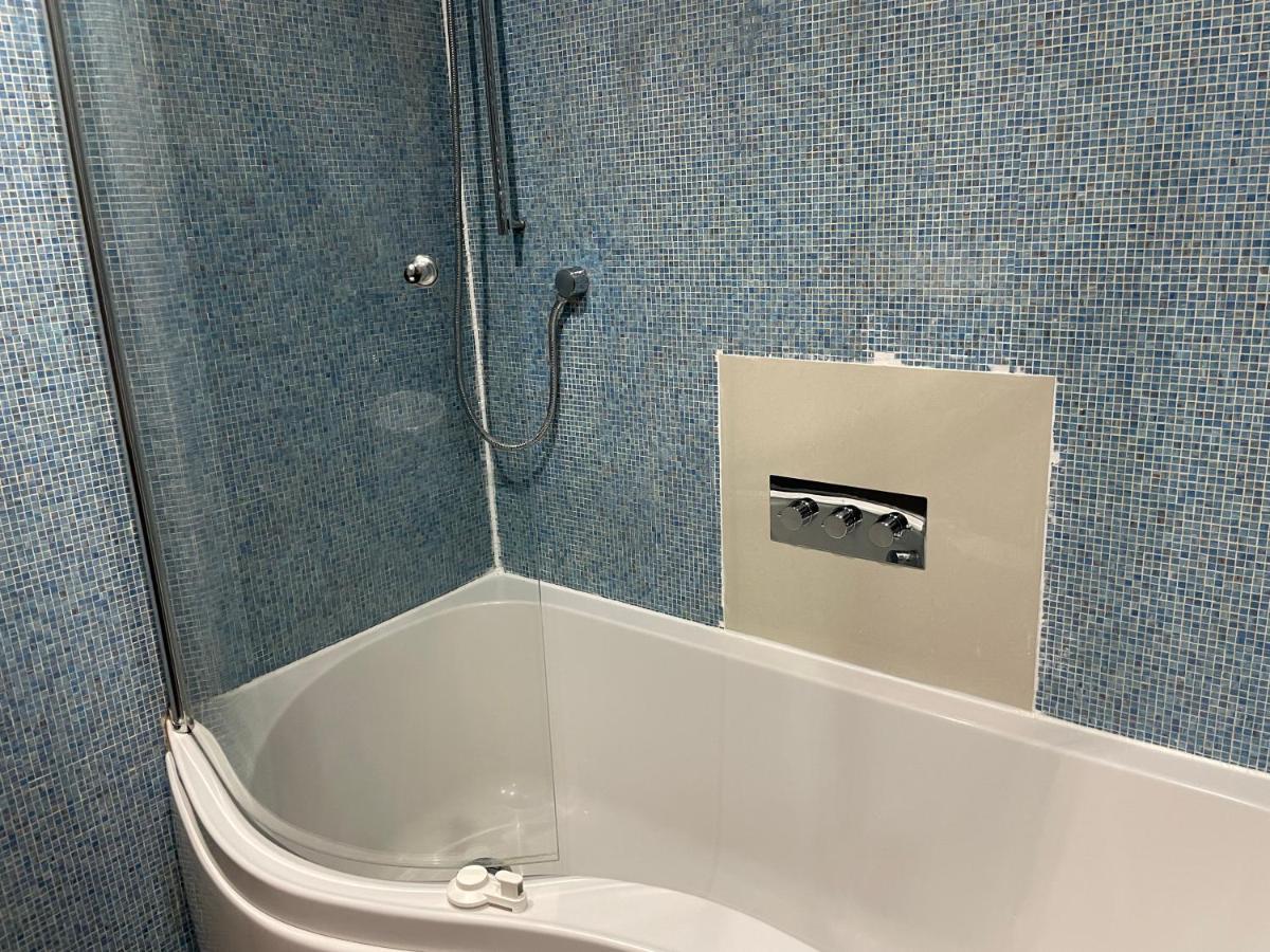 Stepney Gated Area With Parking & Garden Londres