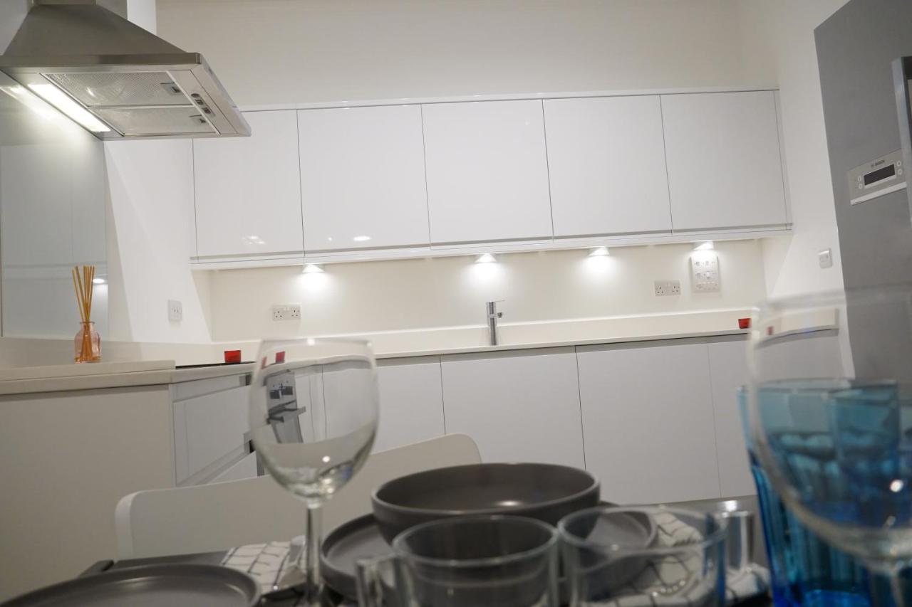 Apartment 3 Bed 2 Bath London