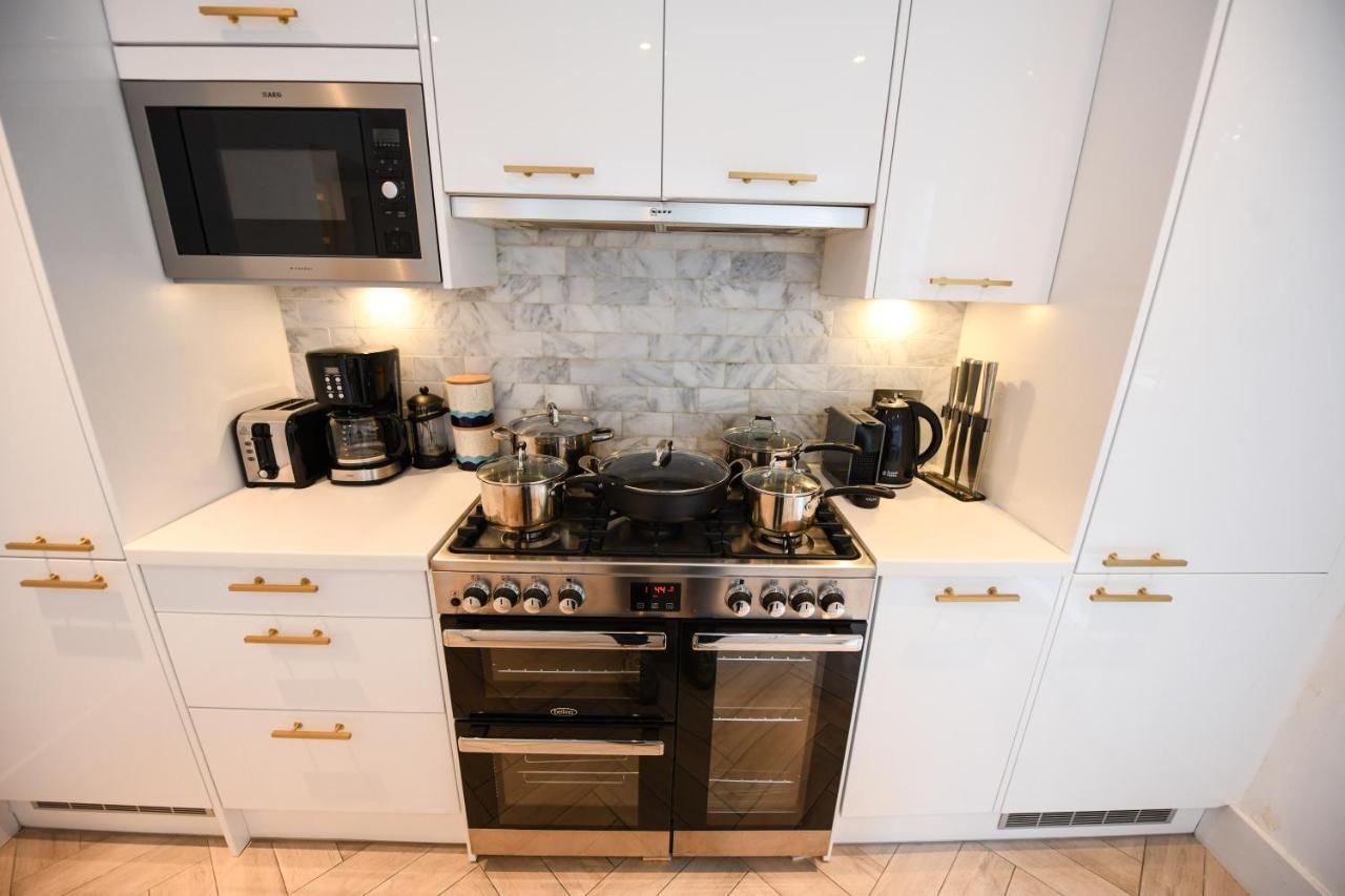 Modern Luxurious 3 Bed Flat With Private Garden & Bbq Appartement
