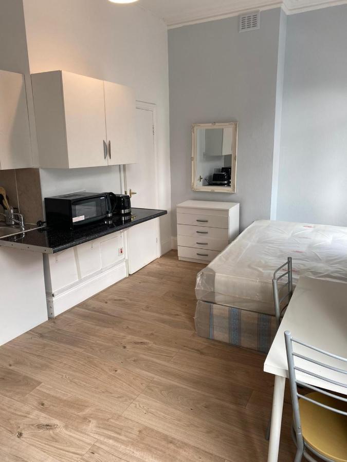 Apartamento Studio On Finchley Road *