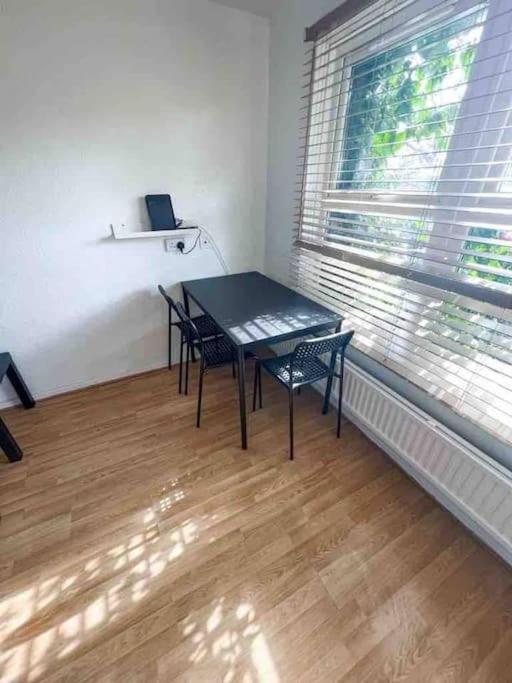 Spacious Two Bedroom Flat Apartamento