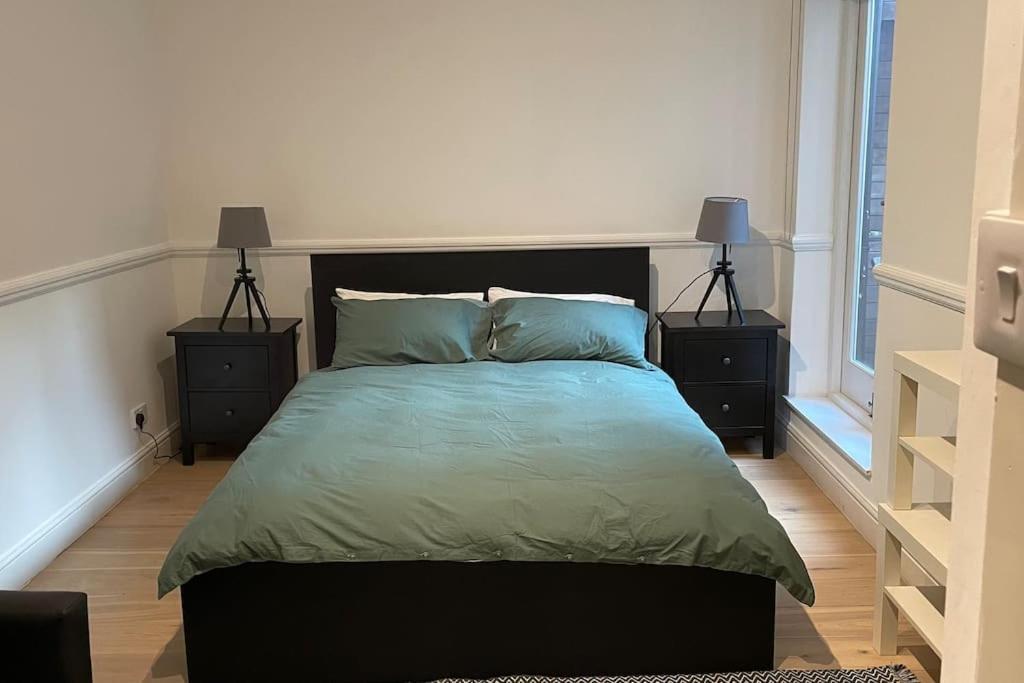 The Flat With The Heart