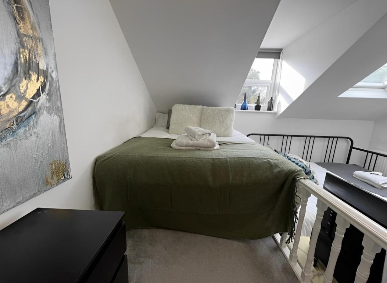 Appartement Loft Shepherd's Bush Near Everything Londen