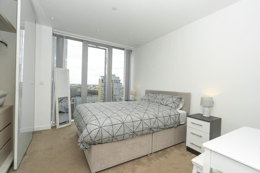 Apartamento Modern 1-bed Aldgate East