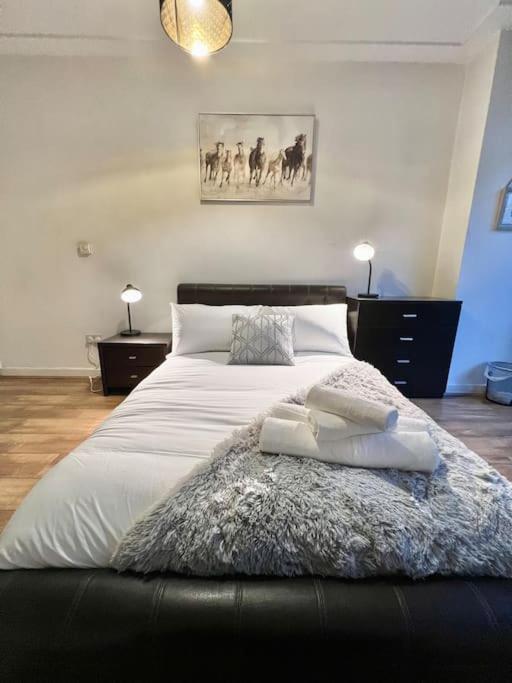 2bed Stratford With Easy Access To London, O2, Excel, Parking Nearby Appartement *