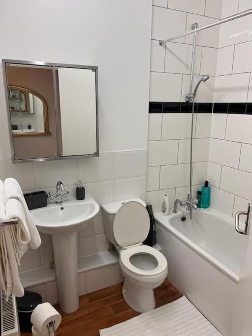 Apartamento 2 Bed Flat In Canning Town *