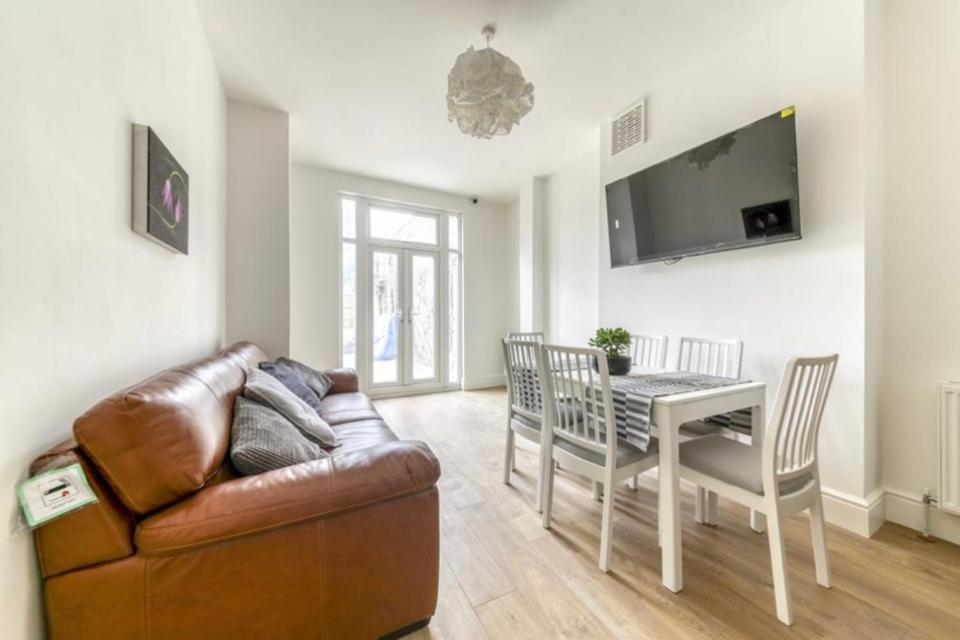 A Beautiful Newly Renovated Home: The Arlingford * Londres