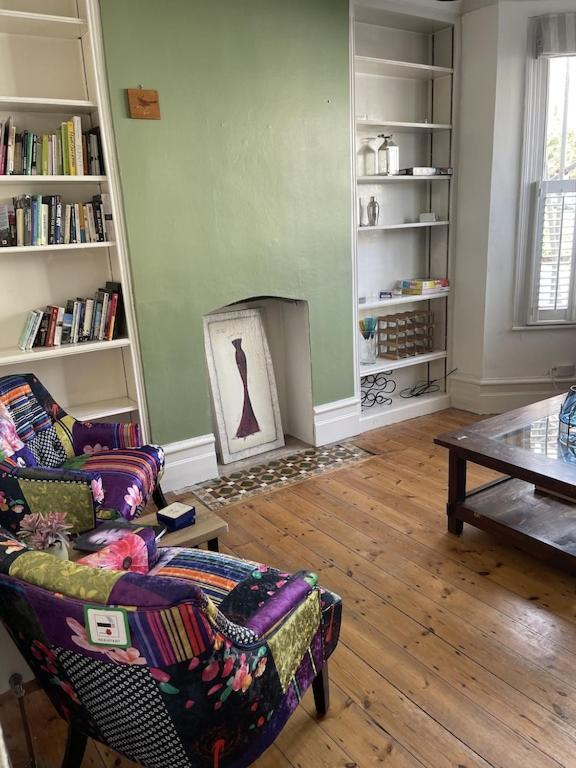 Beautiful Ground Floor Garden Flat Apartamento Londres